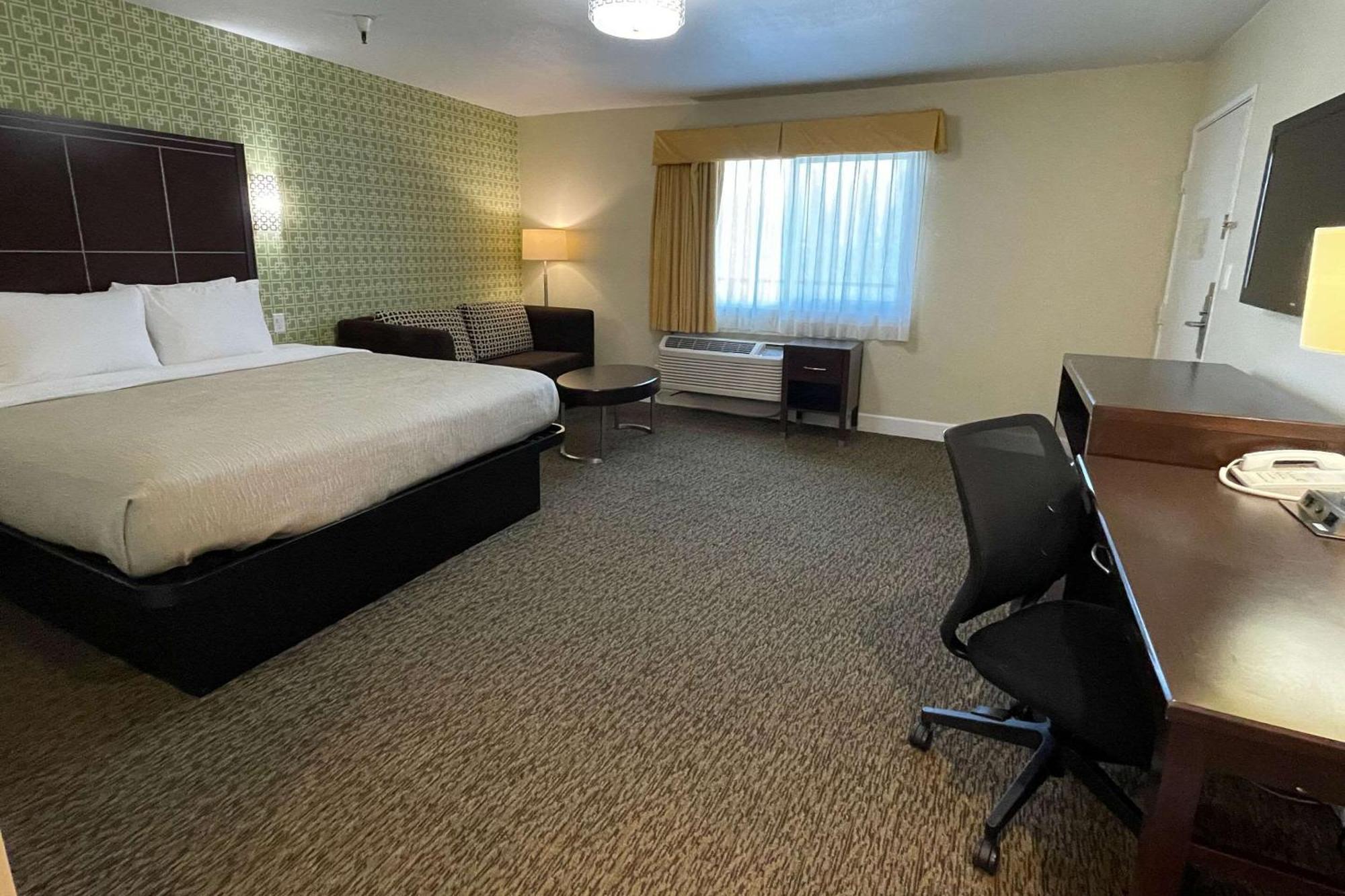 Quality Inn Ontario Airport Convention Center Εξωτερικό φωτογραφία